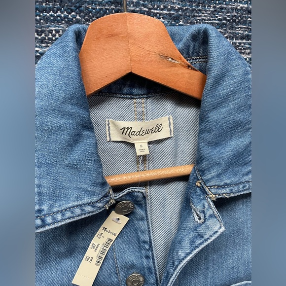 NWT denim jumpsuit with tie waist - Picture 10 of 13